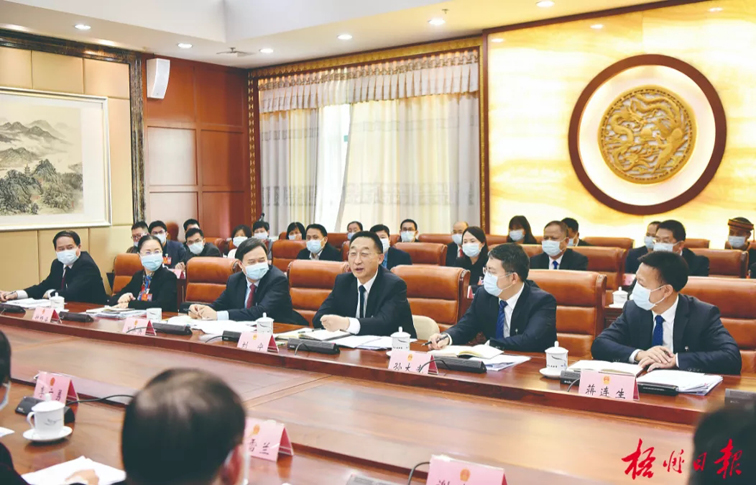 順流而下立潮頭，溯流而進爭上游！劉寧參加梧州市代表團審議