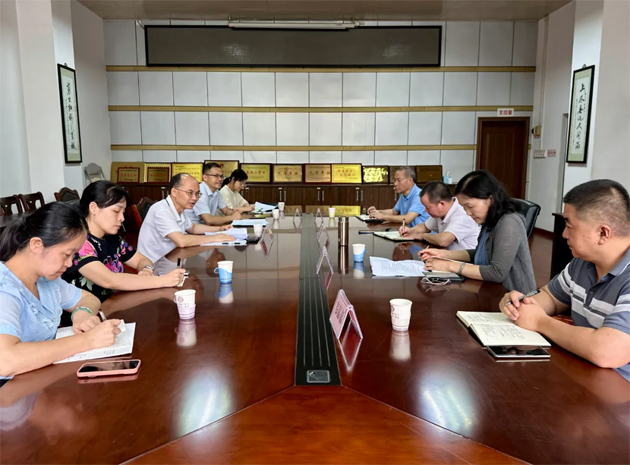 深挖館藏資源 共繪工運(yùn)發(fā)展藍(lán)圖 | 市總工會(huì)與市檔案館交流會(huì)商