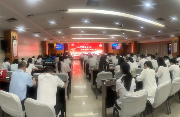 梧州郵政舉辦“傳承勞模精神火種，點燃梧郵發(fā)展引擎”2025 年勞模先進事跡宣講會